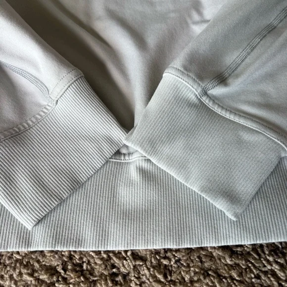 Lululemon Athletica Men's PrePost Jacket, Zip Up, Heathered Silver Spoon, Large - Picture 11 of 12